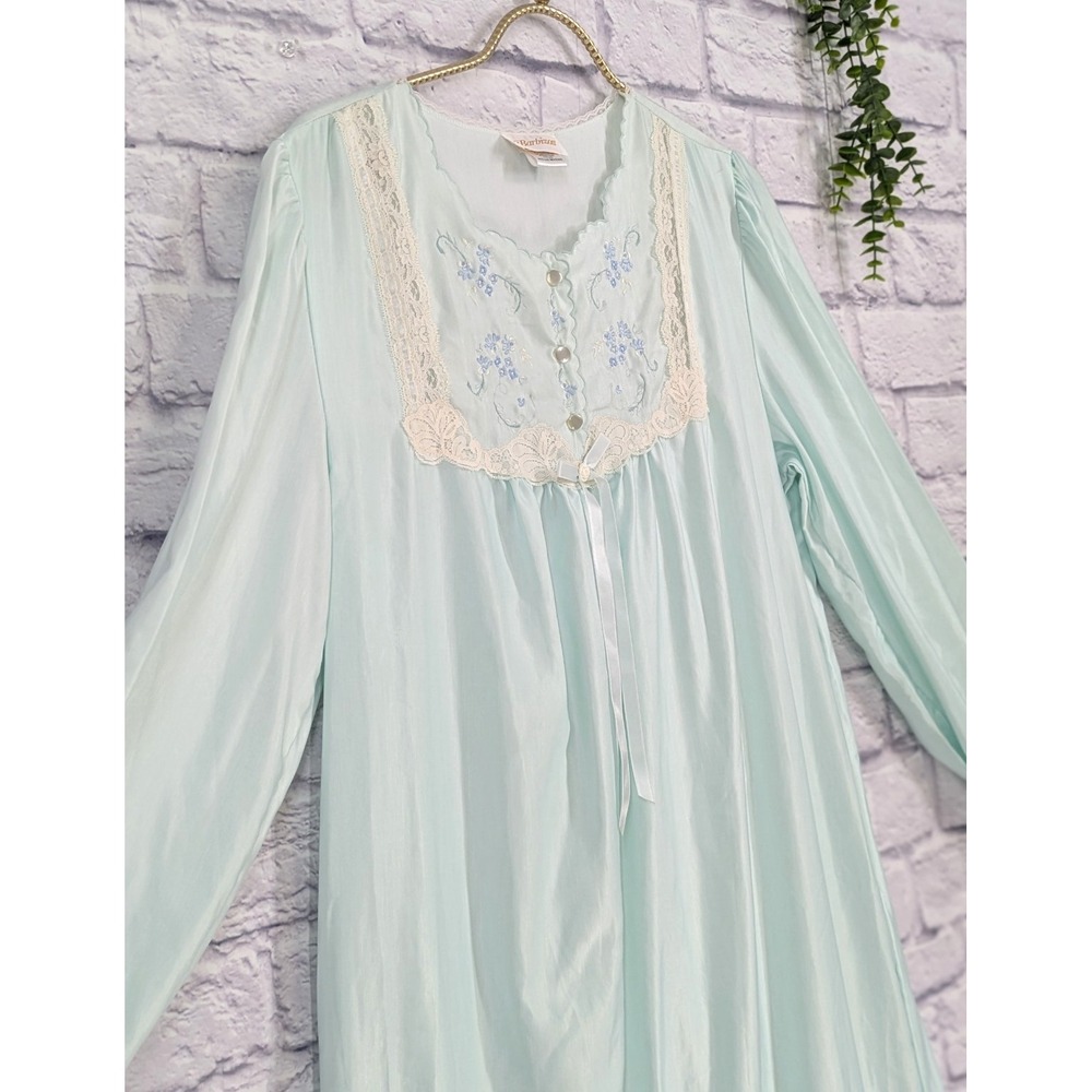 SINGLE STITCH!😍Vntg Barbizon Nightgown M Pale‎ Mint Satin Embroidered Lace Trim